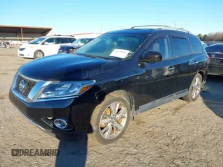 2013 Nissan Pathfinder SV with VIN 5N1AR2MM4DC633829, listed as a IAAI auction lot 41270312 with 170,544 mi miles. Bid and sale history available at carsss.com. Image 2.