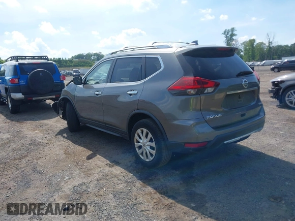 2019 Nissan Rogue SV with VIN JN8AT2MVXKW379512, listed as a IAAI auction lot 39550823 with 72,227 mi miles. Bid and sale history available at carsss.com. Image 3.