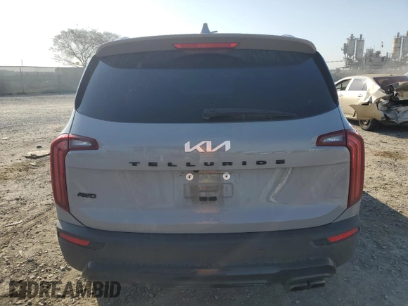 2022 Kia Telluride EX with VIN 5XYP3DHC3NG279196, listed as a Copart auction lot 52109395 with 35,252 mi miles and Salvage Title. Bid and sale history available at carsss.com. Image 6.