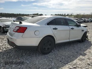2019 Ford Police Interceptor Sedan with VIN 1FAHP2MK5KG106501, listed as a Copart auction lot 48681665 with 104,332 mi miles and Non Repairable. Bid and sale history available at carsss.com. Image 3.