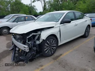 2025 Nissan Altima SV with VIN 1N4BL4DV0SN375282, listed as a IAAI auction lot 42149701 with 5,020 mi miles and . Bid and sale history available at DreamBid. Image 2.