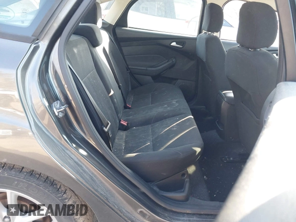 2016 Ford Focus SE с VIN 1FADP3F21GL274734, выставлен на аукционе IAAI как лот 42101168 с пробегом 98 404 миль миль и . История ставок и продаж доступна на DreamBid. Изображение 8.