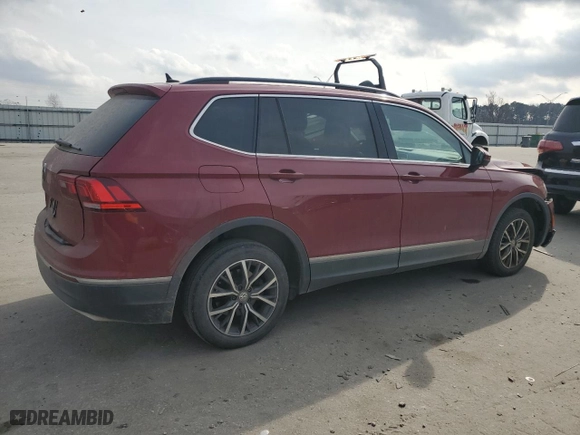 2020 Volkswagen Tiguan SE with VIN 3VV3B7AX3LM019091, listed as a Copart auction lot 43575705 with 135,578 mi miles and Salvage Title. Bid and sale history available at carsss.com. Image 3.