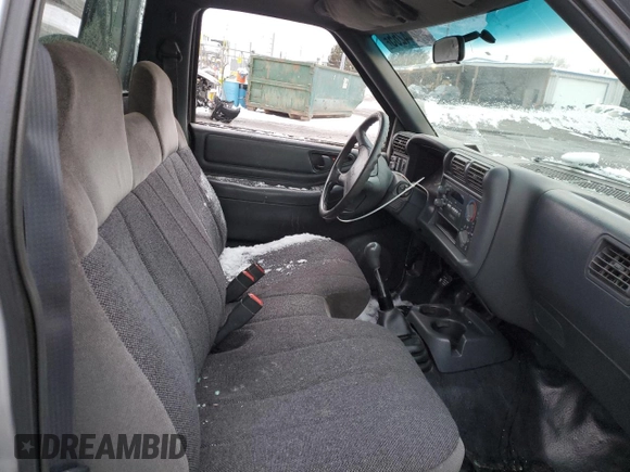 1996 GMC Sonoma with VIN 1GTCS1446T8505797, listed as a Copart auction lot 87644265 with 171,790 mi miles and Salvage Title. Bid and sale history available at carsss.com. Image 11.