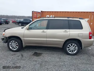 2004 Toyota Highlander with VIN JTEEP21A540014420, listed as a IAAI auction lot 41800588 with 292,532 mi miles. Bid and sale history available at carsss.com. Image 14.