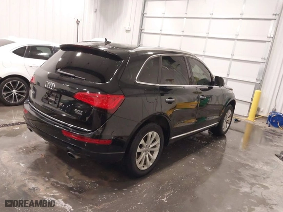 2016 Audi Q5 Premium with VIN WA1C2AFP5GA045015, listed as a IAAI auction lot 41656012 with 95,385 mi miles. Bid and sale history available at carsss.com. Image 4.
