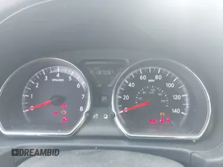 2016 Nissan Versa SV z VIN 3N1CN7AP1GL858032, wystawiony jako IAAI lot #42266679 z przebiegiem 137 097 mil mil oraz . Historia ofert i sprzedaży dostępna na DreamBid. Obrazek 7.