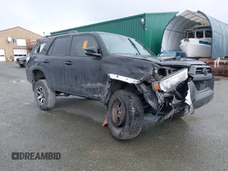 2022 Toyota 4Runner TRD Off Road Premium with VIN JTERU5JR9N6052622, listed as a IAAI auction lot 41621816 with 37,615 mi miles and . Bid and sale history available at DreamBid. Image 1.