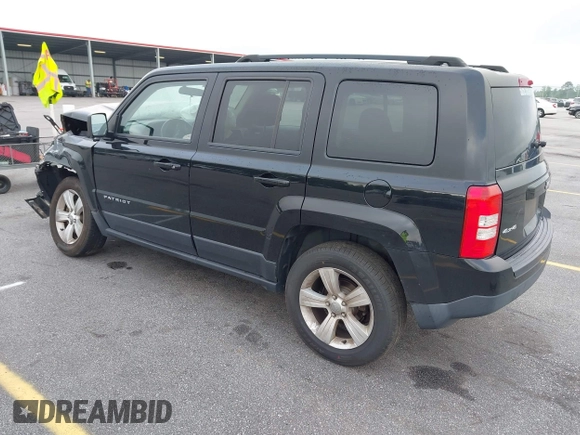 2014 Jeep Patriot Sport z VIN 1C4NJRBB0ED772116, wystawiony jako IAAI lot #42093430 z przebiegiem 98 001 mil mil oraz . Historia ofert i sprzedaży dostępna na DreamBid. Obrazek 3.