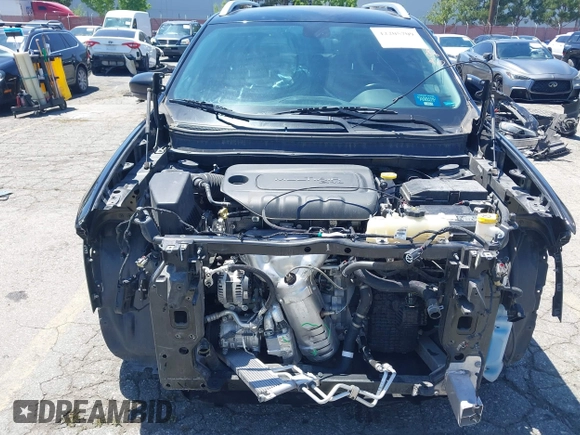 2019 Jeep Cherokee Latitude Plus z VIN 1C4PJLLB9KD248110, wystawiony jako IAAI lot #42205709 z przebiegiem 94 715 mil mil oraz . Historia ofert i sprzedaży dostępna na DreamBid. Obrazek 6.