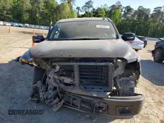 2018 Nissan Titan SV z VIN 1N6AA1E64JN527447, wystawiony jako Copart lot #52909825 z przebiegiem 92 422 mil mil oraz Szkoda całkowita • Salvage title. Historia ofert i sprzedaży dostępna na DreamBid. Obrazek 5.