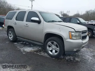 2009 Chevrolet Tahoe Special Service Vehicle with VIN 1GNFK03079R261304, listed as a IAAI auction lot 41555607 with 182,880 mi miles. Bid and sale history available at carsss.com. Image 1.
