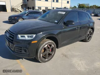 2019 Audi SQ5 Prestige with VIN WA1C4AFY4K2040555, listed as a Copart auction lot 80238014 with 41,588 mi miles and Salvage Title. Bid and sale history available at carsss.com. Image 1.