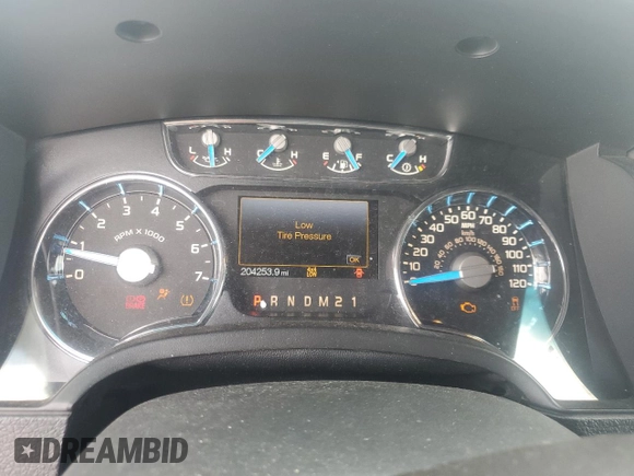 2013 Ford F-150 XL с VIN 1FTFW1ET1DFB73675, выставлен на аукционе Copart как лот 62028965 с пробегом 204 253 миль миль и Списание • Salvage title. История ставок и продаж доступна на DreamBid. Изображение 9.