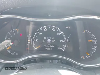 2020 Jeep Grand Cherokee Altitude с VIN 1C4RJEAG7LC113623, выставлен на аукционе IAAI как лот 42478952 с пробегом 86 292 миль миль и . История ставок и продаж доступна на DreamBid. Изображение 7.