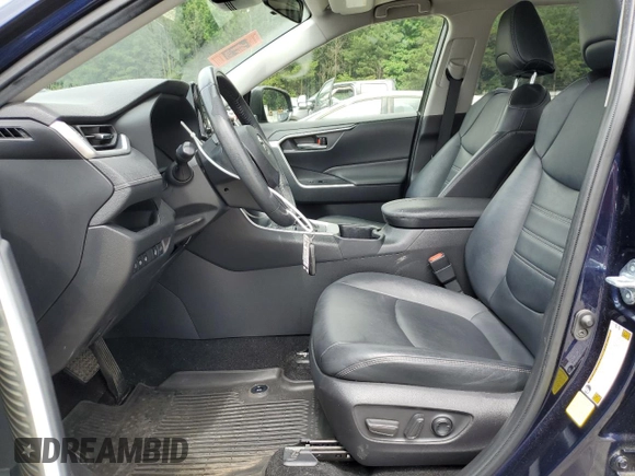 2022 Toyota RAV4 XLE Premium with VIN JTMC1RFV7ND087414, listed as a Copart auction lot 60844905 with 90,232 mi miles and Salvage title. Bid and sale history available at DreamBid. Image 7.