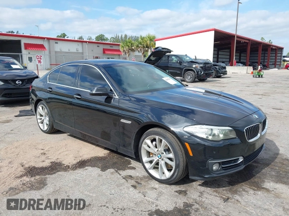 2014 BMW 5 Series 535i z VIN WBA5B1C57ED480998, wystawiony jako IAAI lot #42095081 z przebiegiem 150 556 mil mil oraz . Historia ofert i sprzedaży dostępna na DreamBid. Obrazek 1.