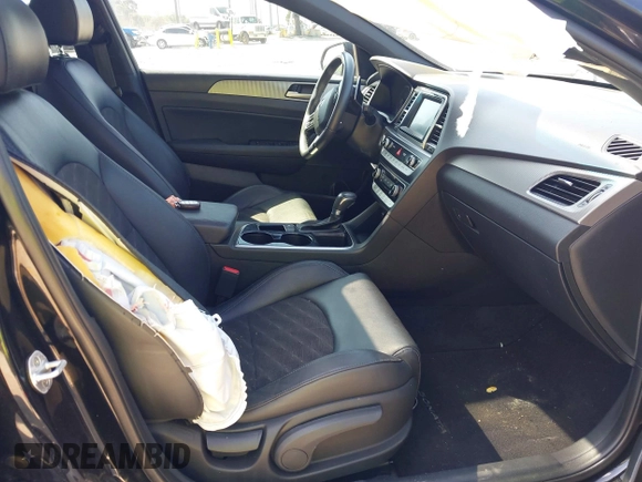 2018 Hyundai Sonata SEL with VIN 5NPE34AFXJH653446, listed as a IAAI auction lot 40011540 with 81,774 mi miles and . Bid and sale history available at DreamBid. Image 5.
