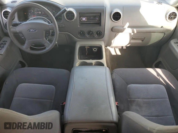 2004 Ford Expedition Special Service with VIN 1FMPU15L84LB05333, listed as a Copart auction lot 48160455 with 214,553 mi miles and Clean Title. Bid and sale history available at carsss.com. Image 8.