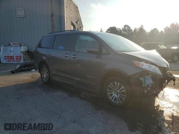 2020 Toyota Sienna XLE Auto Access Seat with VIN 5TDYZ3DC9LS030890, listed as a Copart auction lot 77700594 with 51,885 mi miles and Salvage Title. Bid and sale history available at carsss.com. Image 4.