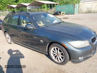 2010 BMW 3 Series 328i xDrive with VIN WBAUU3C50AA540956, listed as a IAAI auction lot 42209858 with 143,744 mi miles and . Bid and sale history available at carsss.com. Image 1.