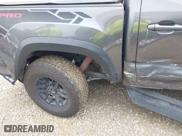 2021 Toyota Tacoma SR с VIN 5TFCZ5AN8MX266972, выставлен на аукционе IAAI как лот 42511666 с пробегом 56 378 миль миль и . История ставок и продаж доступна на DreamBid. Изображение 12.