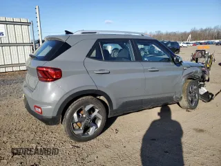 2021 Hyundai Venue SEL with VIN KMHRC8A38MU100167, listed as a Copart auction lot 45690035 with 35,104 mi miles and Salvage Title. Bid and sale history available at DreamBid. Image 3.