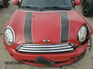 2010 MINI Convertible с VIN WMWMR3C56ATU97164, выставлен на аукционе Copart как лот 83908904 с пробегом 153 936 миль миль и Списание • Salvage title. История ставок и продаж доступна на DreamBid. Изображение 11.