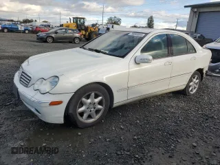 2004 Mercedes-Benz C 240 with VIN WDBRF81J04F526447, listed as a Copart auction lot 76088664 with 132,319 mi miles and Salvage title. Bid and sale history available at DreamBid. Image 1.