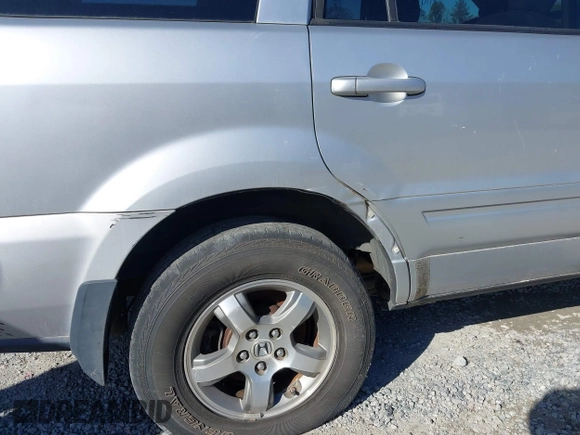 2006 Honda Pilot EX with VIN 5FNYF28406B049584, listed as a IAAI auction lot 38183277 with 281,810 mi miles and . Bid and sale history available at DreamBid. Image 6.