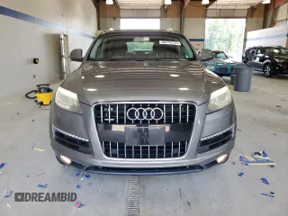 2013 Audi Q7 Premium Plus z VIN WA1LGAFE9DD014750, wystawiony jako Copart lot #60753335 z przebiegiem 130 109 mil mil oraz Czysty tytuł • Clean title. Historia ofert i sprzedaży dostępna na DreamBid. Obrazek 5.