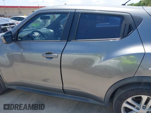 2015 Nissan Juke SL z VIN JN8AF5MVXFT561291, wystawiony jako IAAI lot #42389533 z przebiegiem 60 387 mil mil oraz . Historia ofert i sprzedaży dostępna na DreamBid. Obrazek 14.