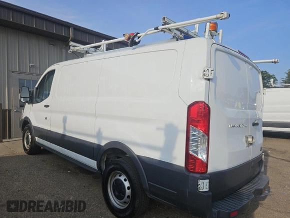 2017 Ford Transit z VIN 1FTYR1YM1HKB05586, wystawiony jako IAAI lot #42621311 z przebiegiem 110 277 mil mil oraz . Historia ofert i sprzedaży dostępna na DreamBid. Obrazek 19.