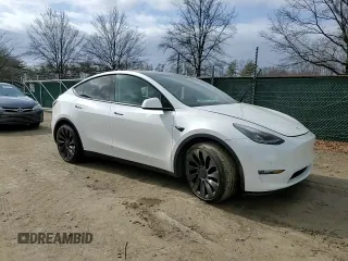 2022 Tesla Model Y Performance with VIN 7SAYGDEF7NF311990, listed as a Copart auction lot 43705395 with 25,651 mi miles and Salvage Title. Bid and sale history available at DreamBid. Image 10.