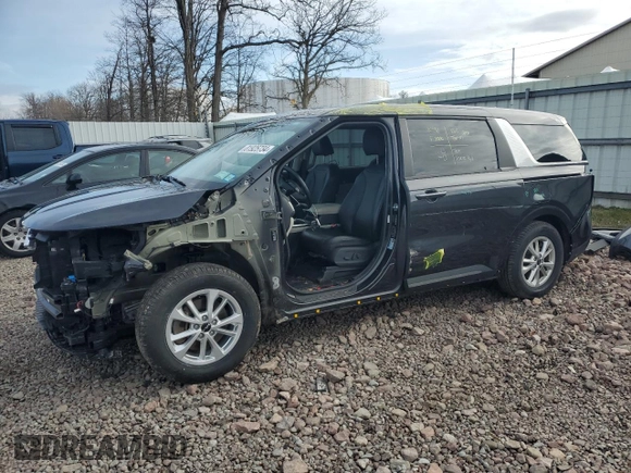 2022 Kia Carnival LXS with VIN KNDNB4H34N6086634, listed as a Copart auction lot 81925734 with 33,656 mi miles and Salvage Title. Bid and sale history available at carsss.com. Image 1.