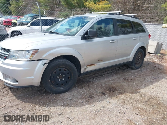 2014 Dodge Journey SE with VIN 3C4PDCAB2ET166065, listed as a IAAI auction lot 42137057 with 194,775 mi miles. Bid and sale history available at carsss.com. Image 2.