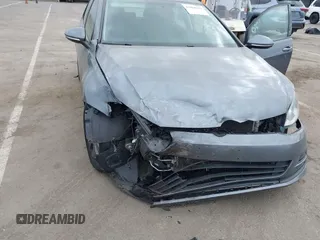 2015 Volkswagen Golf TSI SEL z VIN 3VW217AU6FM102664, wystawiony jako IAAI lot #41868959 z przebiegiem 92 936 mil mil oraz . Historia ofert i sprzedaży dostępna na DreamBid. Obrazek 6.
