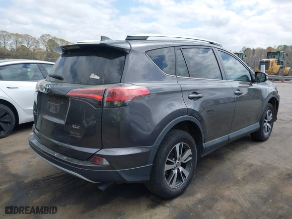 2016 Toyota RAV4 XLE with VIN 2T3WFREV8GW288227, listed as a IAAI auction lot 41931154 with 177,763 mi miles. Bid and sale history available at carsss.com. Image 4.