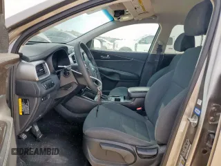 2017 Kia Sorento LX with VIN 5XYPG4A53HG189096, listed as a Copart auction lot 63436585 with 185,628 mi miles and Salvage title. Bid and sale history available at DreamBid. Image 7.