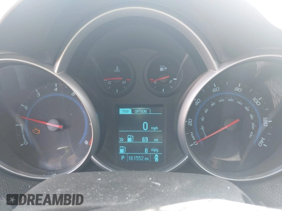 2014 Chevrolet Cruze 1LT with VIN 1G1PC5SB9E7114104, listed as a IAAI auction lot 42143300 with 161,552 mi miles and . Bid and sale history available at DreamBid. Image 7.