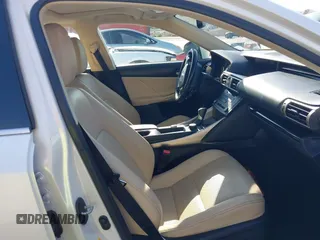 2016 Lexus IS 200t с VIN JTHBA1D21G5021832, выставлен на аукционе IAAI как лот 42452936 с пробегом 69 249 миль миль и . История ставок и продаж доступна на DreamBid. Изображение 5.