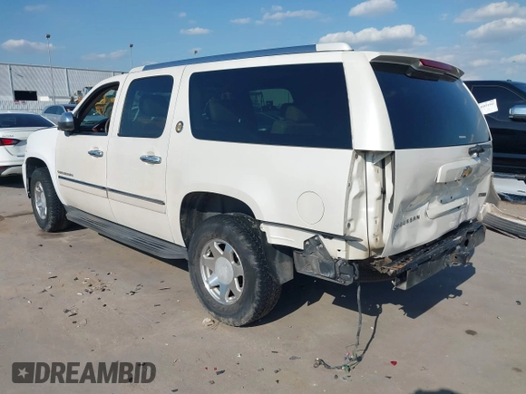 2010 Chevrolet Suburban LTZ with VIN 1GNUCKE06AR277074, listed as a IAAI auction lot 41828184 with 260,839 mi miles. Bid and sale history available at carsss.com. Image 3.