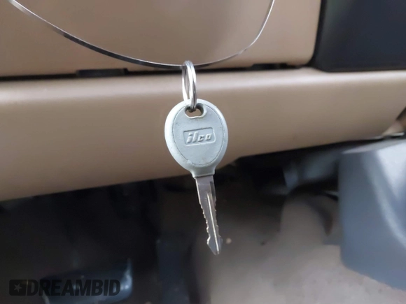 1999 Jeep Wrangler SE with VIN 1J4FY29P6XP408738, listed as a IAAI auction lot 41716999 with 124,692 mi miles. Bid and sale history available at carsss.com. Image 11.