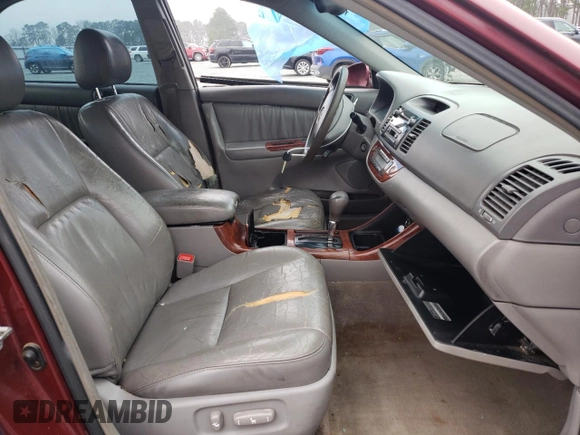 2004 Toyota Camry LE with VIN 4T1BE32K24U328539, listed as a Copart auction lot 44018445 with 259,477 mi miles and Salvage Title. Bid and sale history available at carsss.com. Image 7.