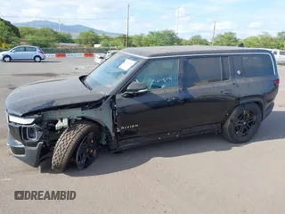 2023 Rivian R1S Adventure z VIN 7PDSGABA8PN020504, wystawiony jako IAAI lot #42025341 z przebiegiem 5989 mil mil oraz . Historia ofert i sprzedaży dostępna na DreamBid. Obrazek 15.