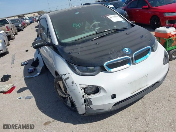 2015 BMW i3 with VIN WBY1Z2C51FV286397, listed as a IAAI auction lot 41729019 with 1 mi miles. Bid and sale history available at carsss.com. Image 1.