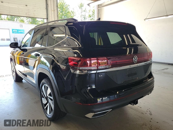 2024 Volkswagen Atlas SE z VIN 1V2HR2CA9RC554298, wystawiony jako IAAI lot #42851017 z przebiegiem 18 815 mil mil oraz . Historia ofert i sprzedaży dostępna na DreamBid. Obrazek 12.