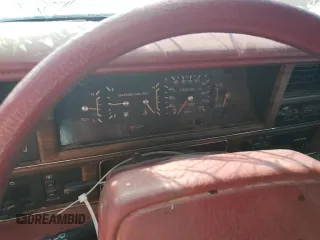 1993 Dodge Dynasty z VIN 1B3XC4632PD153627, wystawiony jako Copart lot #75645834 z przebiegiem 199 336 mil mil oraz Szkoda całkowita • Salvage title. Historia ofert i sprzedaży dostępna na DreamBid. Obrazek 9.