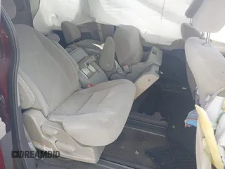 2018 Toyota Sienna LE Auto Access Seat with VIN 5TDKZ3DC2JS927200, listed as a IAAI auction lot 42062365 with 93,358 mi miles and . Bid and sale history available at DreamBid. Image 8.