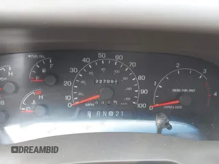 2001 Ford Super Duty F-250 XL with VIN 1FTNW21F61EB16701, listed as a IAAI auction lot 41687274 with 227,092 mi miles. Bid and sale history available at carsss.com. Image 7.